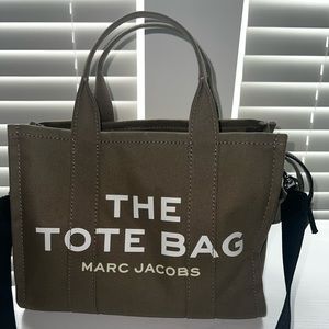 AUTHENTIC Marc Jacobs Tote Bag size medium